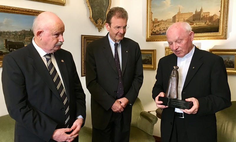 Hungarian Association leaders received by the Grand Master